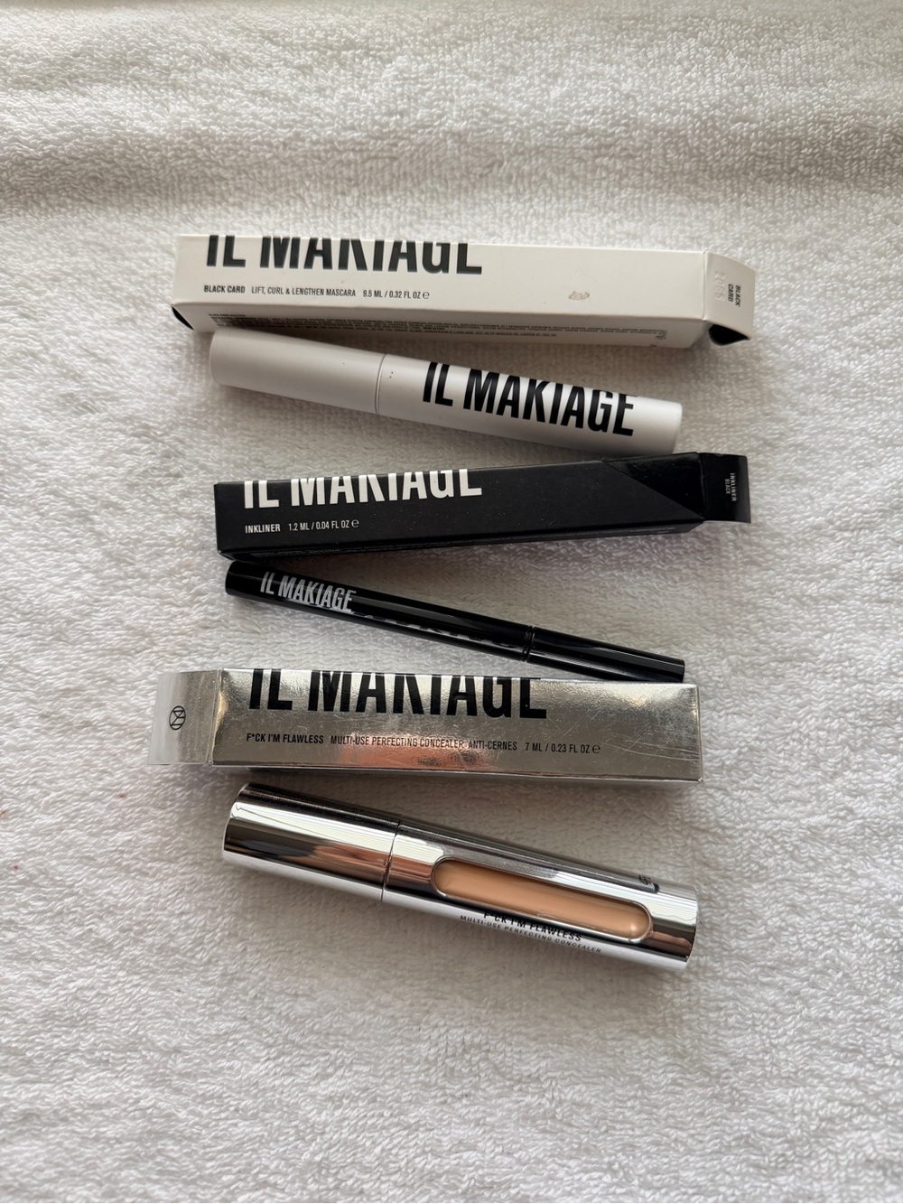 IL MAKIAGE Makeup Set - Black Inkliner, Black Mascara, Concealer 2.5